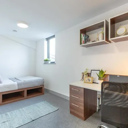 Ensuite Bedrooms And At The Foundry In Leeds Apartment *